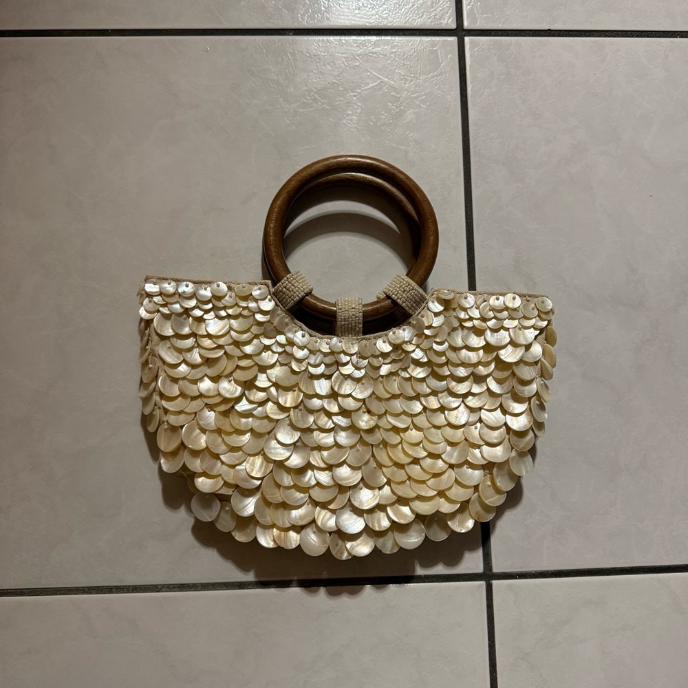 Zara Cream Shell Tote with Wooden Handles